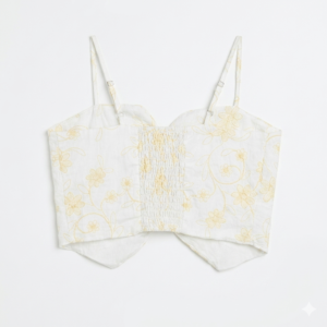 Top blanca con botones